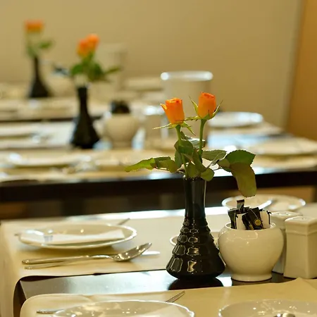 Western Kaiserhof Hotell 4*